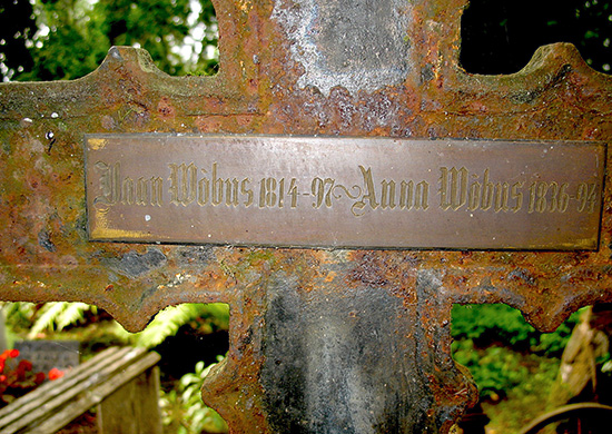 Gravemarker, Vonnu Cemetery, Jann and Anna Voobus 